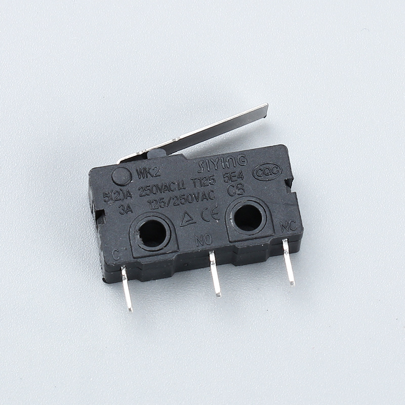 厂家供应小型行程微动开关 电路板焊接脚开关 PCB脚微动转换开关