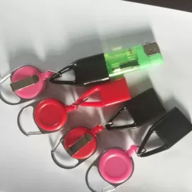 易拉得/扣;证件卡、挂绳;卡包卡套