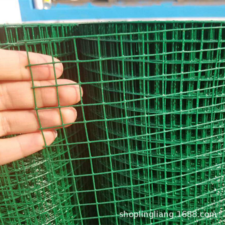 厂家销售PVC电焊网3*3cm养殖网可零卖 外墙镀锌电焊网卷