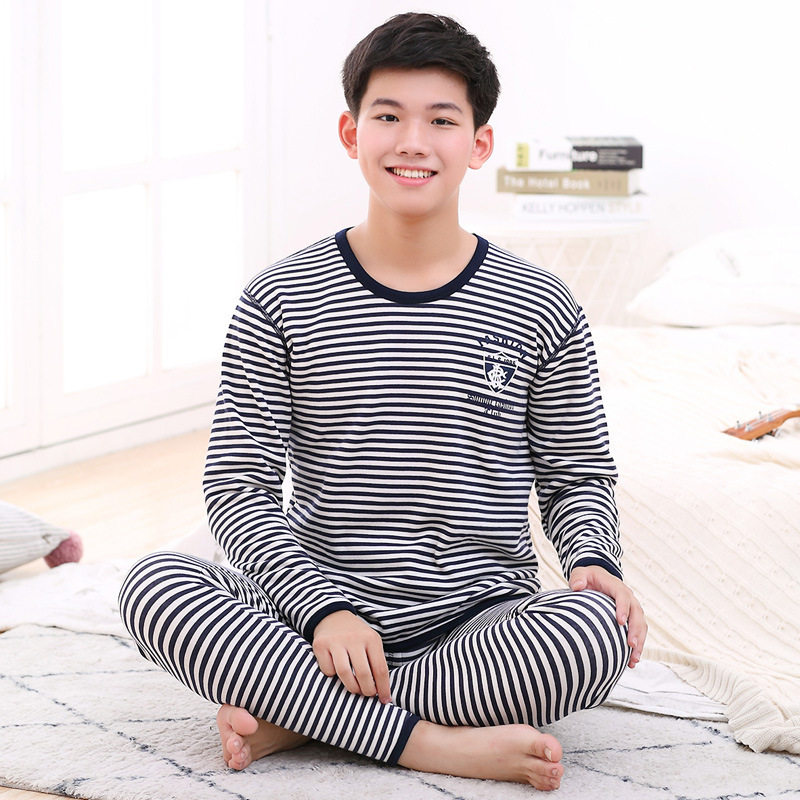 라운드 넥 기모 스트라이프 네이비 로고