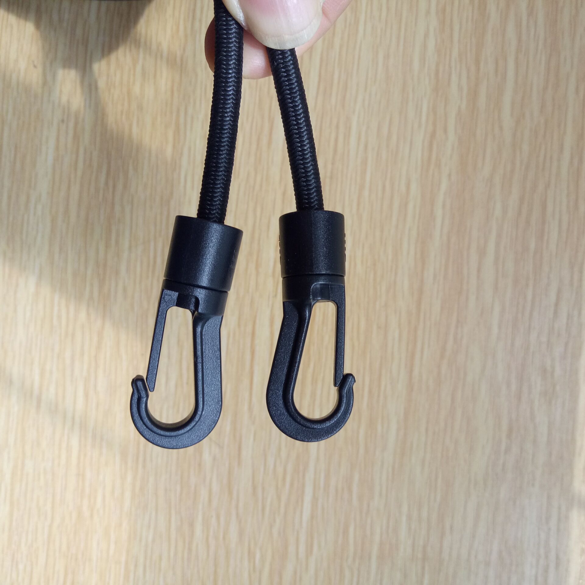 Directo de fábrica 80cm largo importado Alambre de goma cuerda elástica gancho de equipaje de plástico