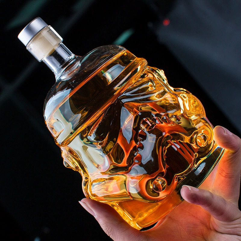 High borosilicate heat resistant and cold resistant glass decanter Star Wars white army glass bottle creative decanter spirit bottle