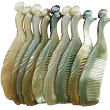 厂家直销 现货孔雀造型天然美发梳子 家居日用牛角梳工艺品批发