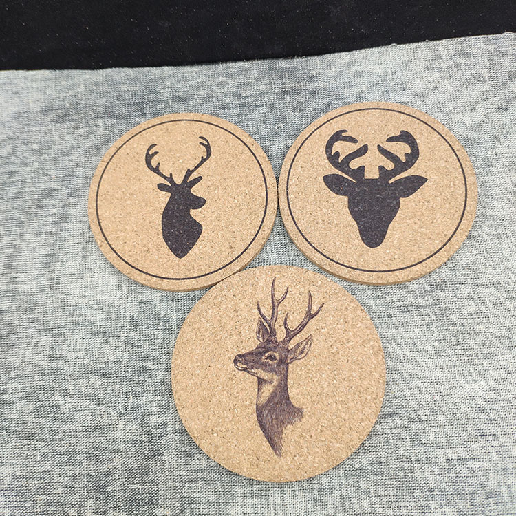 厂家供应软木杯垫 圆形简约茶杯垫  驯鹿图案环保隔热垫有现货