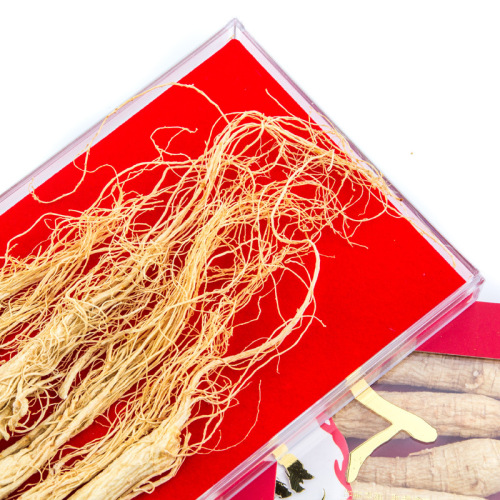 New Year Gift Box of Northeast Specialties - Jilin Ginseng, 6 Pieces/Box - Changbai Mountain Ginseng