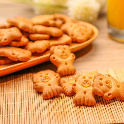 Delicious Finger Biscuits 115g Grinding Sticks Bagged Snack Food Nostalgic Snack Wholesale and Distribution Bear Character Biscuits