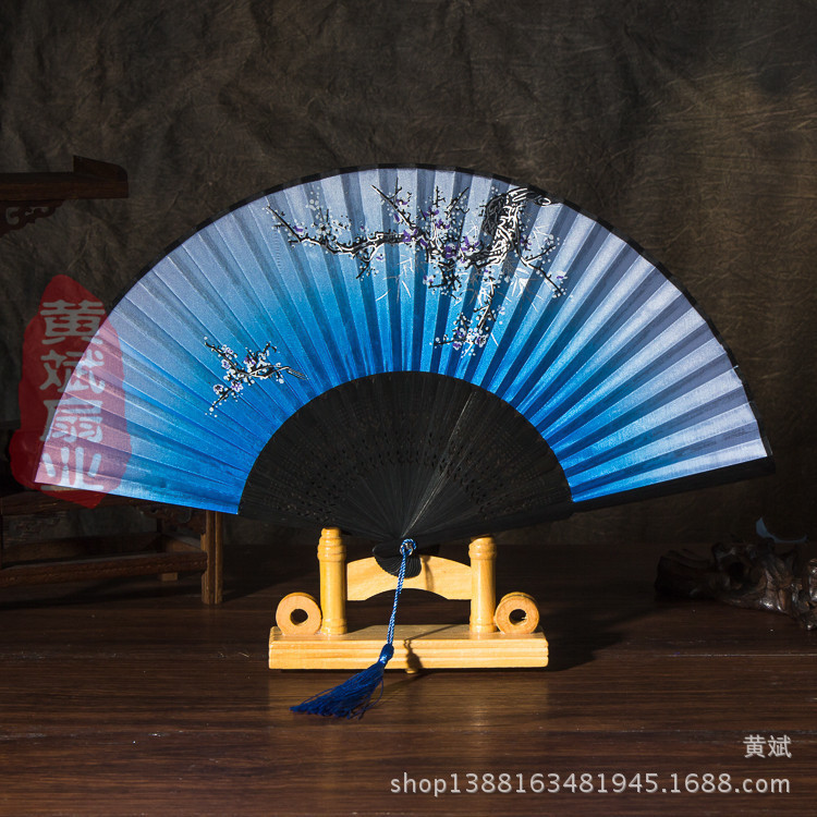 두 파란색과 검은 색 뼈 파란색 얼굴 Longmei