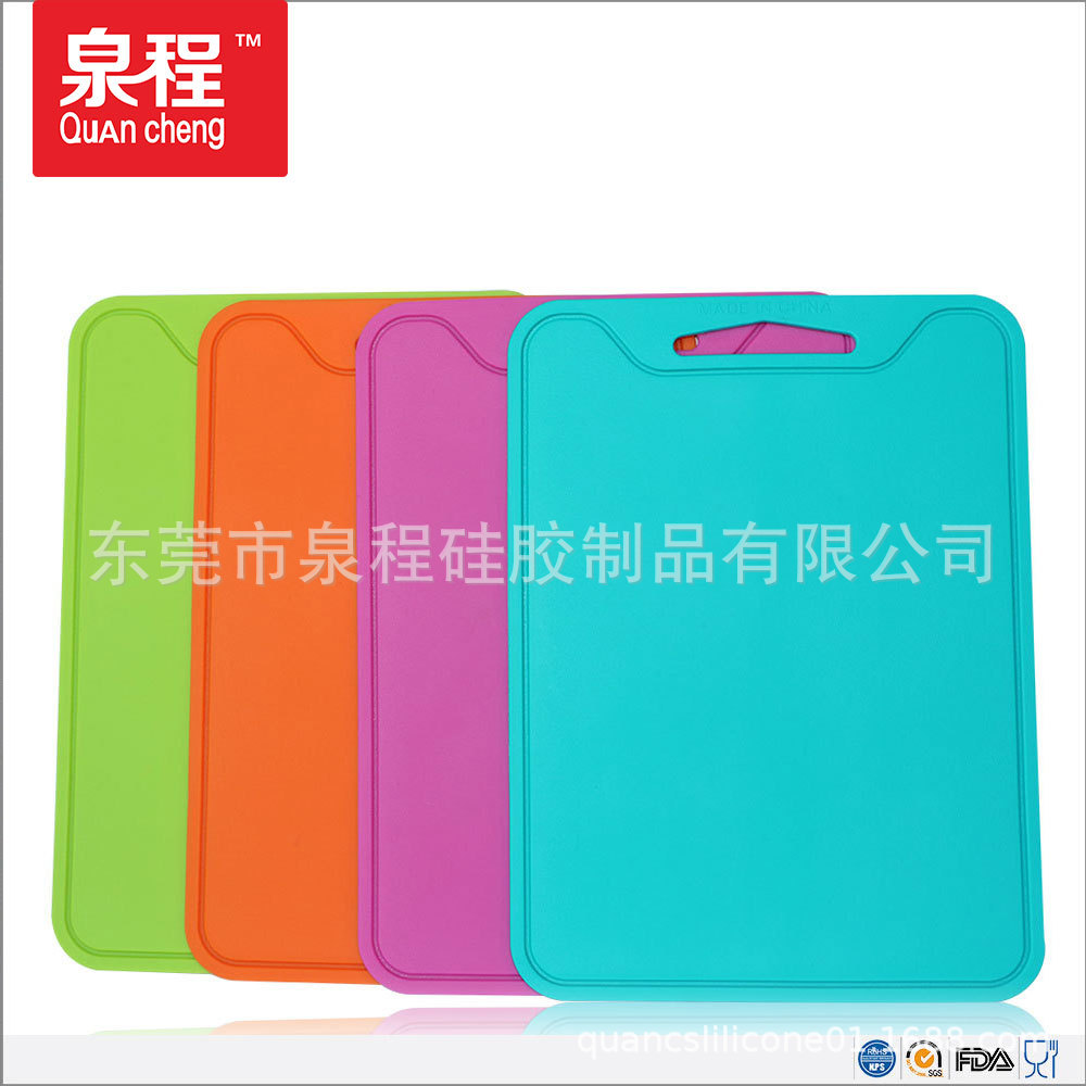Tabla de cortar de silicona cuadrada de grado alimenticio plegable fácil de limpiar tabla de cortar cocina multifuncional tabla de cortar antideslizante al por mayor