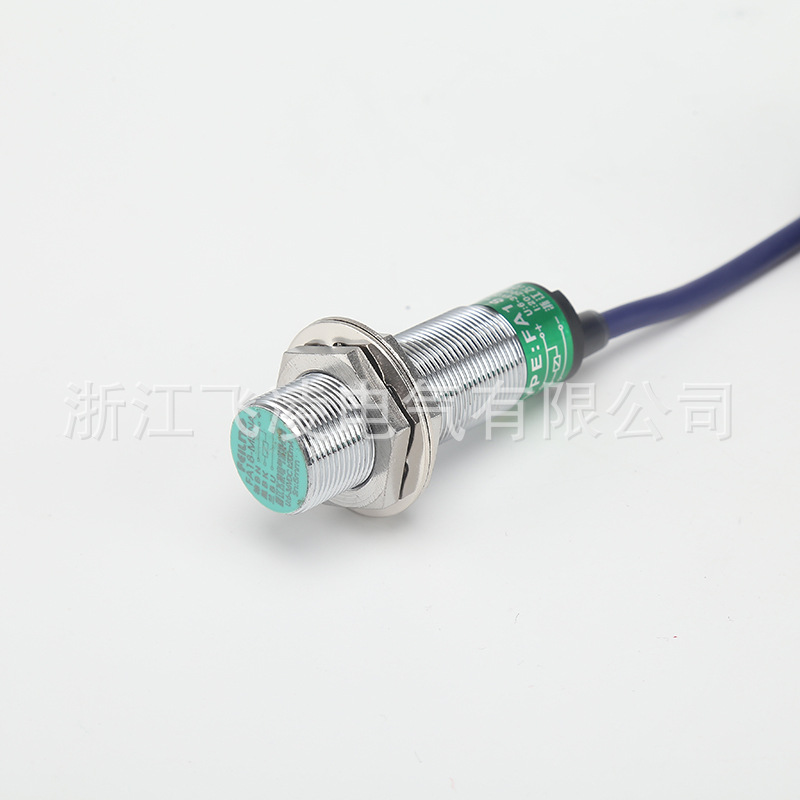 浙江飞凌  厂家 直销模拟式 接近开关 XA18-M5PC XGB-05P2