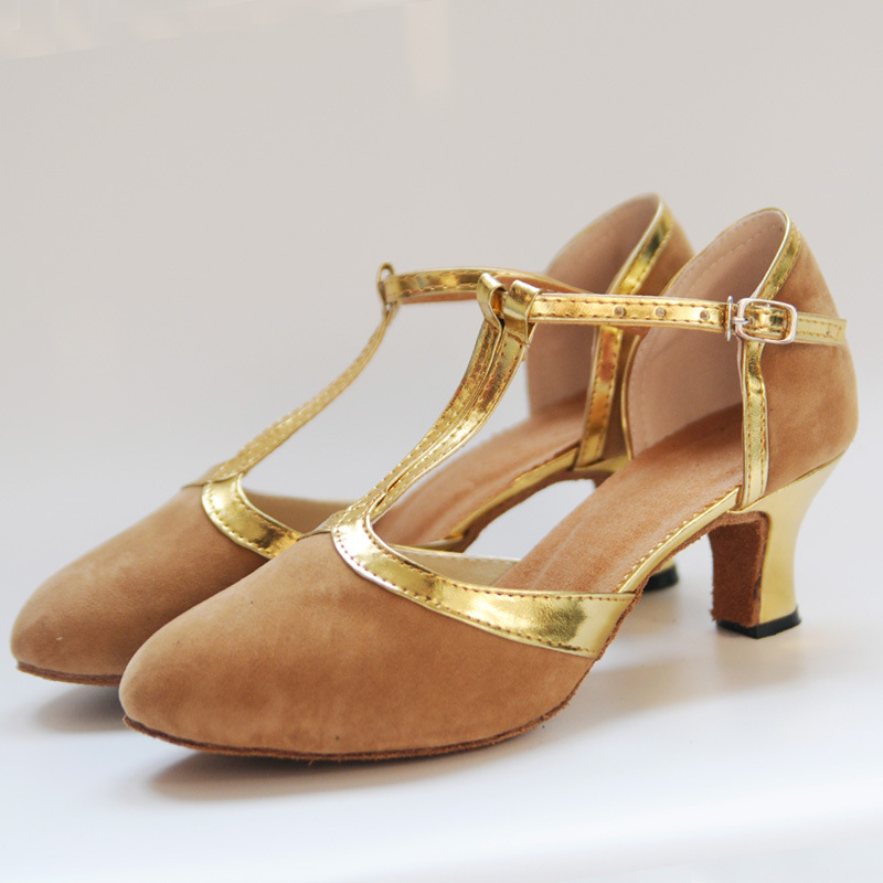 Color de piel + oro (Fondo de lana interior)