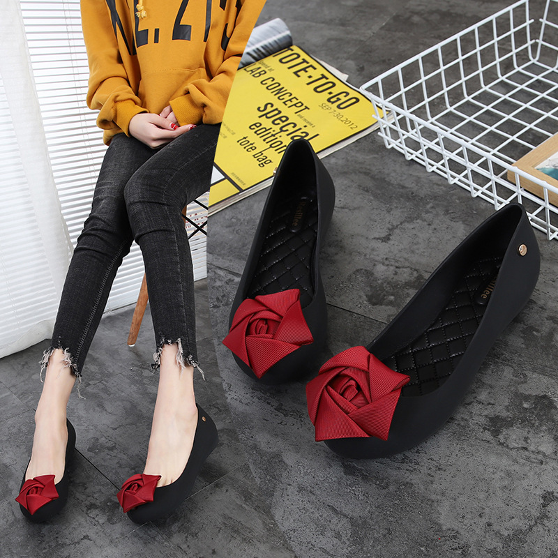 Comfortable Fish Toe Women's Sandals Plastic Beach Shoes Low Heel Soft Bottom Waterproof Women's Shoes Bow Jelly Shallow Mouth Shoes