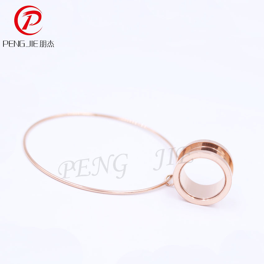 [Suministro directo de fábrica] Pengjie nuevo acero inoxidable multi-funcional colgante anillo pendientes oído expansor piercing joyería