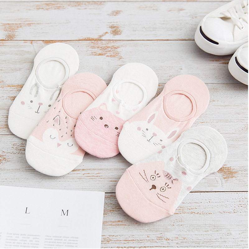 Japanese cartoon socks wholesale Women's shallow mouth invisible socks summer thin pink silicone non-slip boat Socks