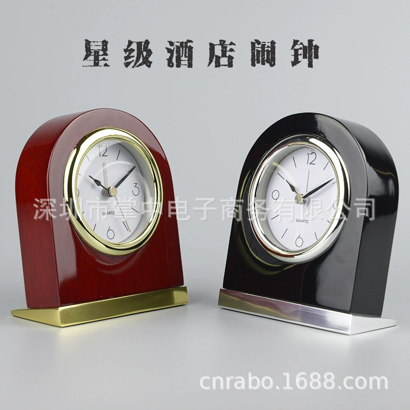 Заводская поставка Гостиничный номер Креативный будильник из цельного дерева с ночником, бесшумный прикроватный будильник в наличии