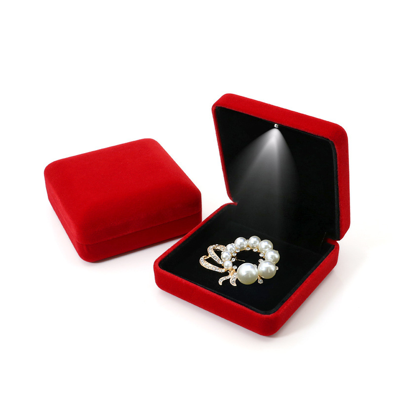 絨布帶led發光胸針盒 寬版指環盒 男戒盒寬戒指盒