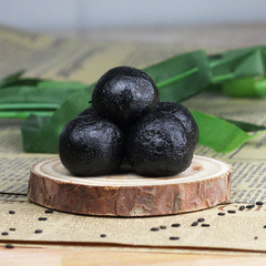 Black sesame balls factory wholesale handmade sesame balls food internet celebrity snacks Wuhong pills jujube kernel pills