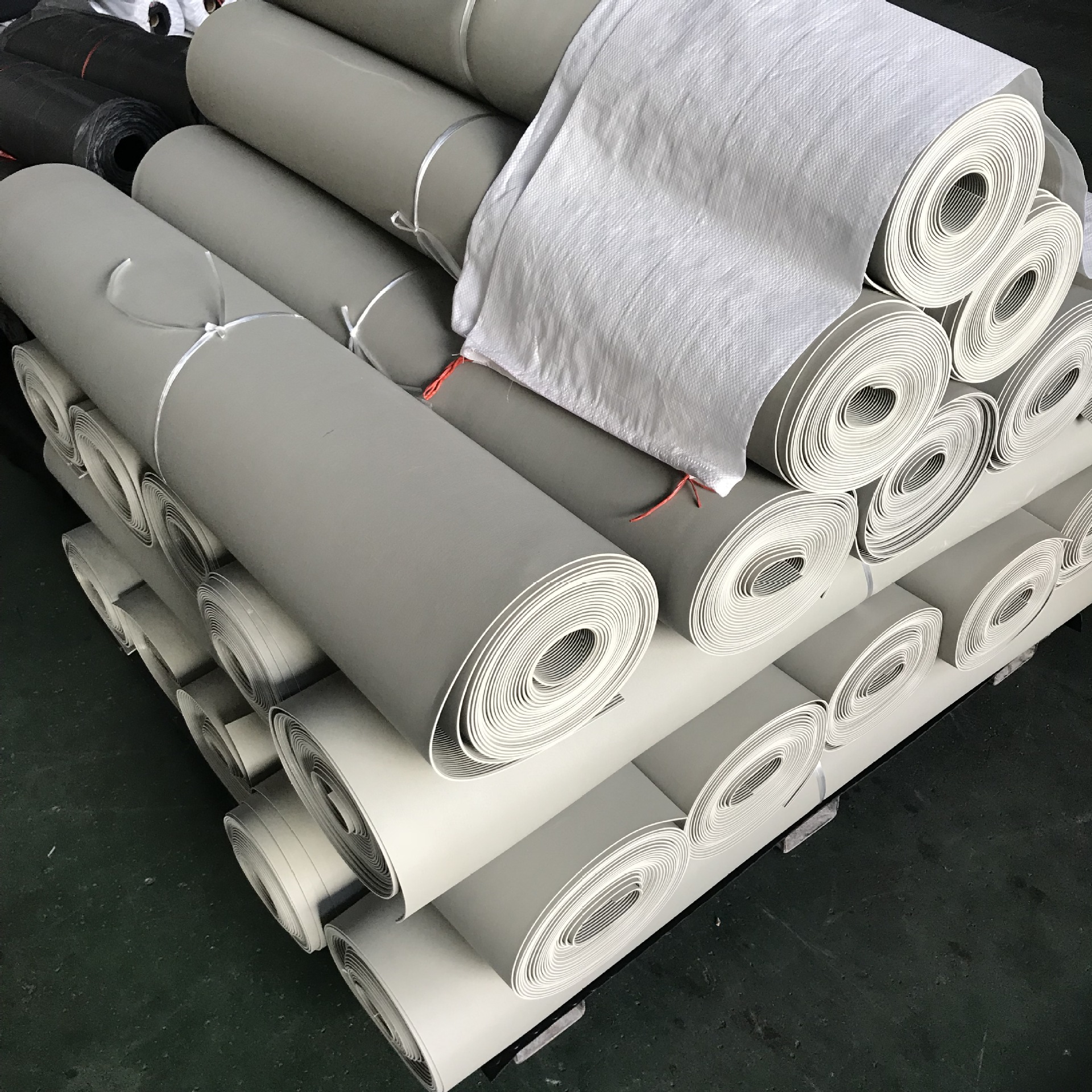 天然橡胶板，15mpa橡胶板 高强度橡胶板