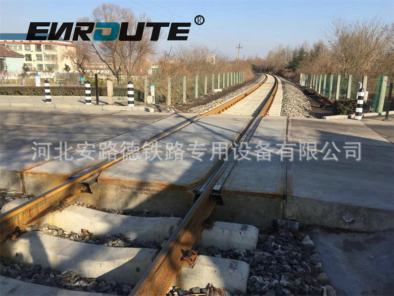 厂家推荐济南局淄博段淄川道口  铁路公路交叉口护桩 欢迎咨询