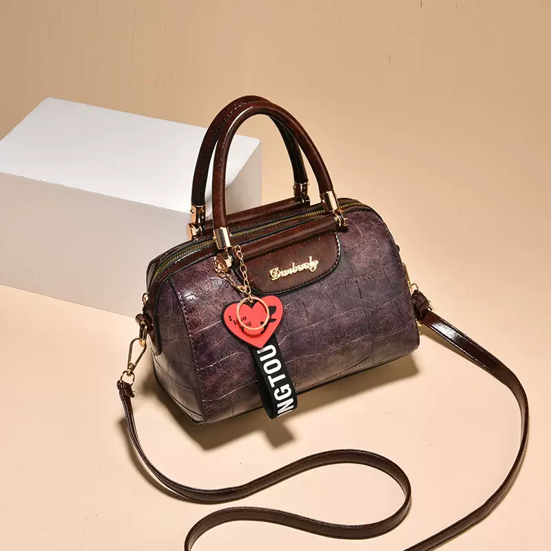 女包包2024潮流压花大容量女包亮皮手提包小众实用复古单肩枕头包