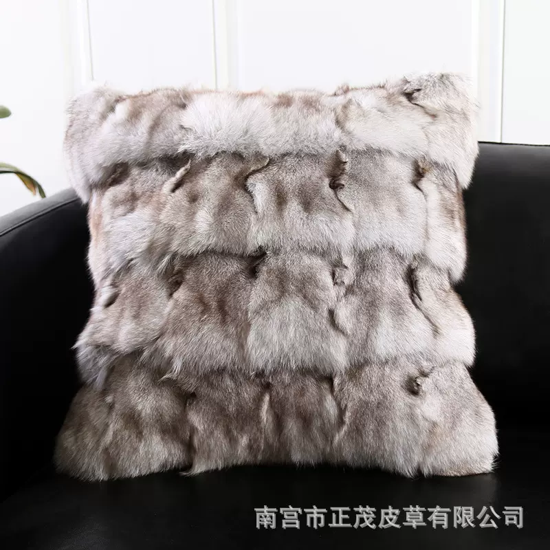 疯抢狐狸毛皮草抱枕 长毛绒北欧沙发卧室汽车倚靠 冬季保暖腰靠垫