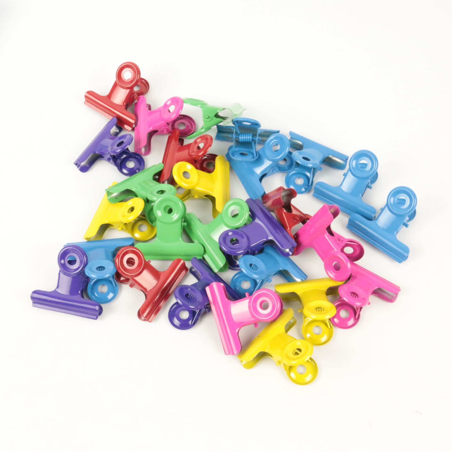 Fábrica en stock clip de metal total color 22mm clip redondo clip de acero niquelado. Múltiples tamaños pueden ser ordenados