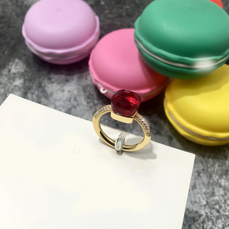 韓国版不規則な多面宝石スタイルロンドンブルークリスタルダイヤモンド人差し指リングエメラルドリング男性と女性用