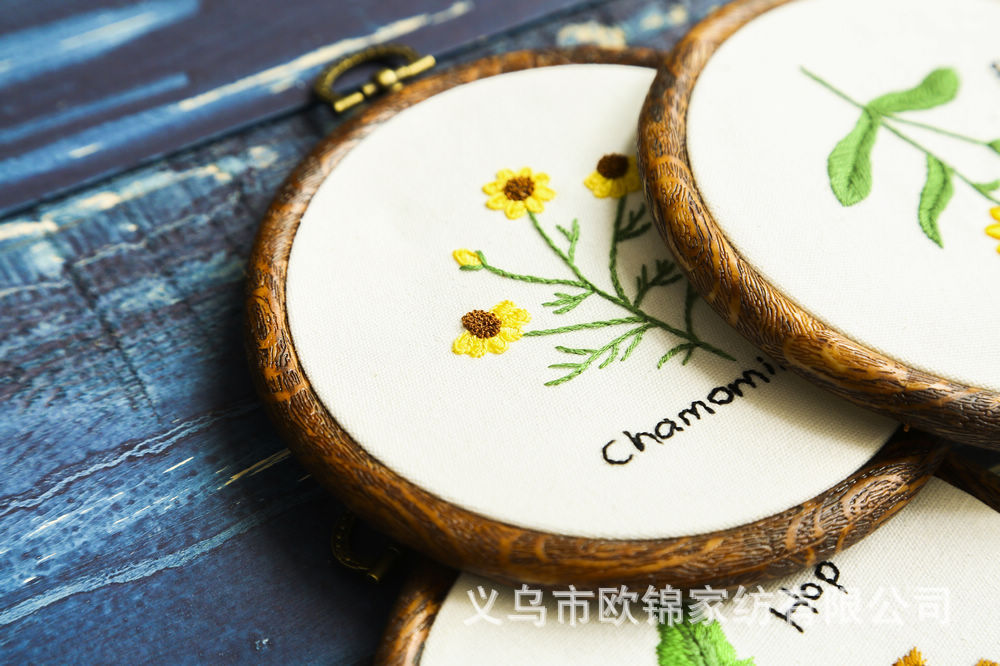 Directo de fábrica bordado Europeo DIY creativo productos hechos a mano principiante novato de punto de cruz simple paquete de material de bambú bordado elástico