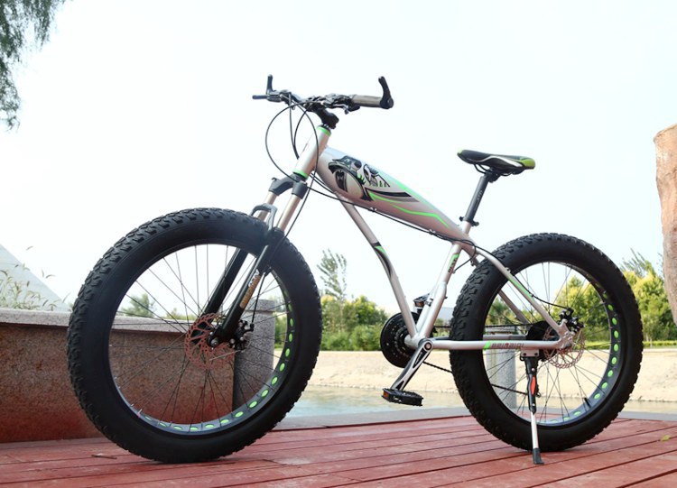 Fábrica al por mayor tiburón nieve bicicleta de montaña neumático ancho rueda gruesa off-road 4,0 neumático gordo freno de disco montar deportes