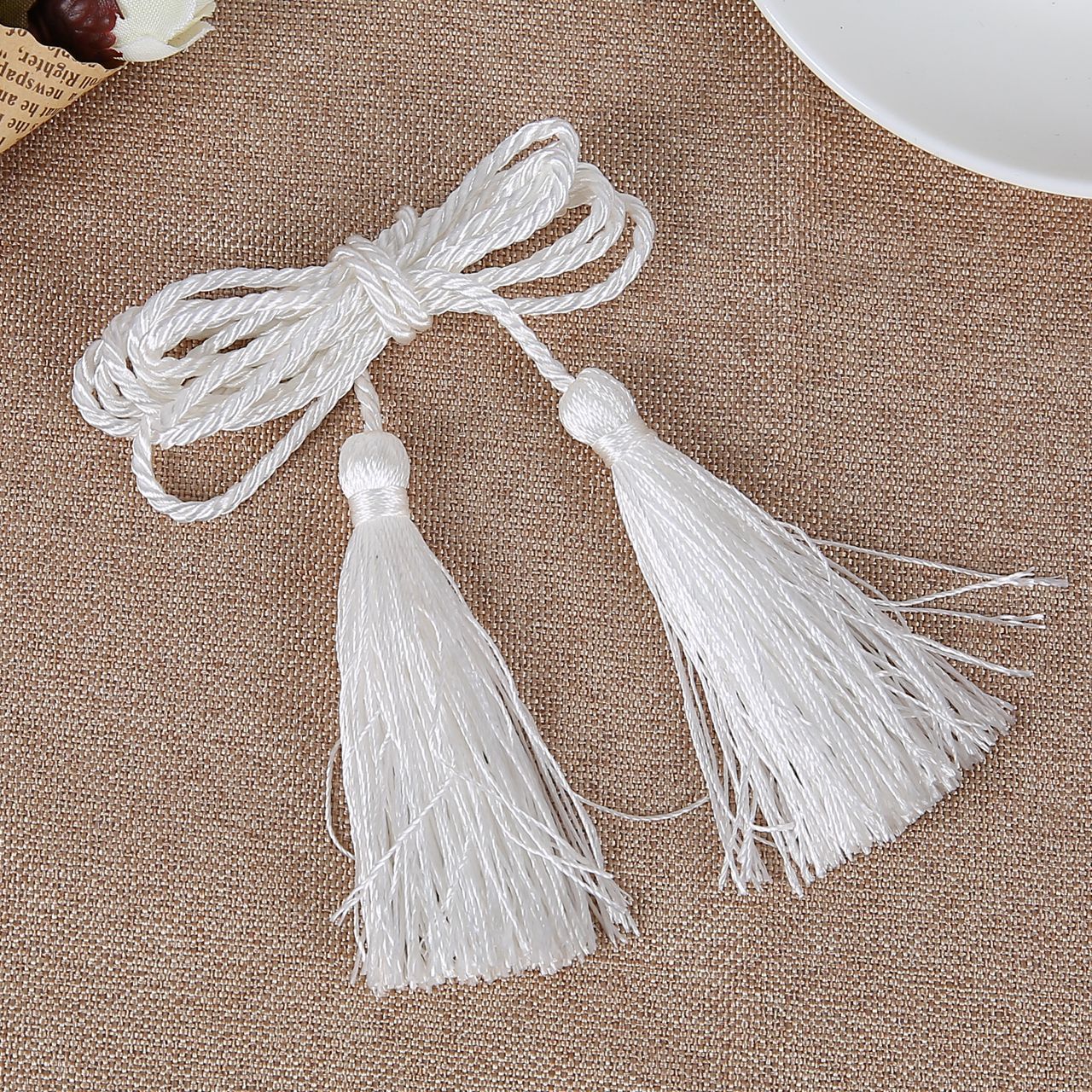 厂家直销现货黑色白色涤纶并线细腰带绑绳子供应扭绳款服装辅料