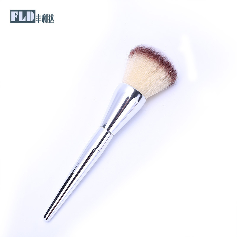 Mini brocha de maquillaje Cangzhou, brocha individual para rubor, brocha para iluminador, brocha para polvos sueltos, brocha para polvos fijadores, brocha para contorno, venta al por mayor del fabricante, en stock.