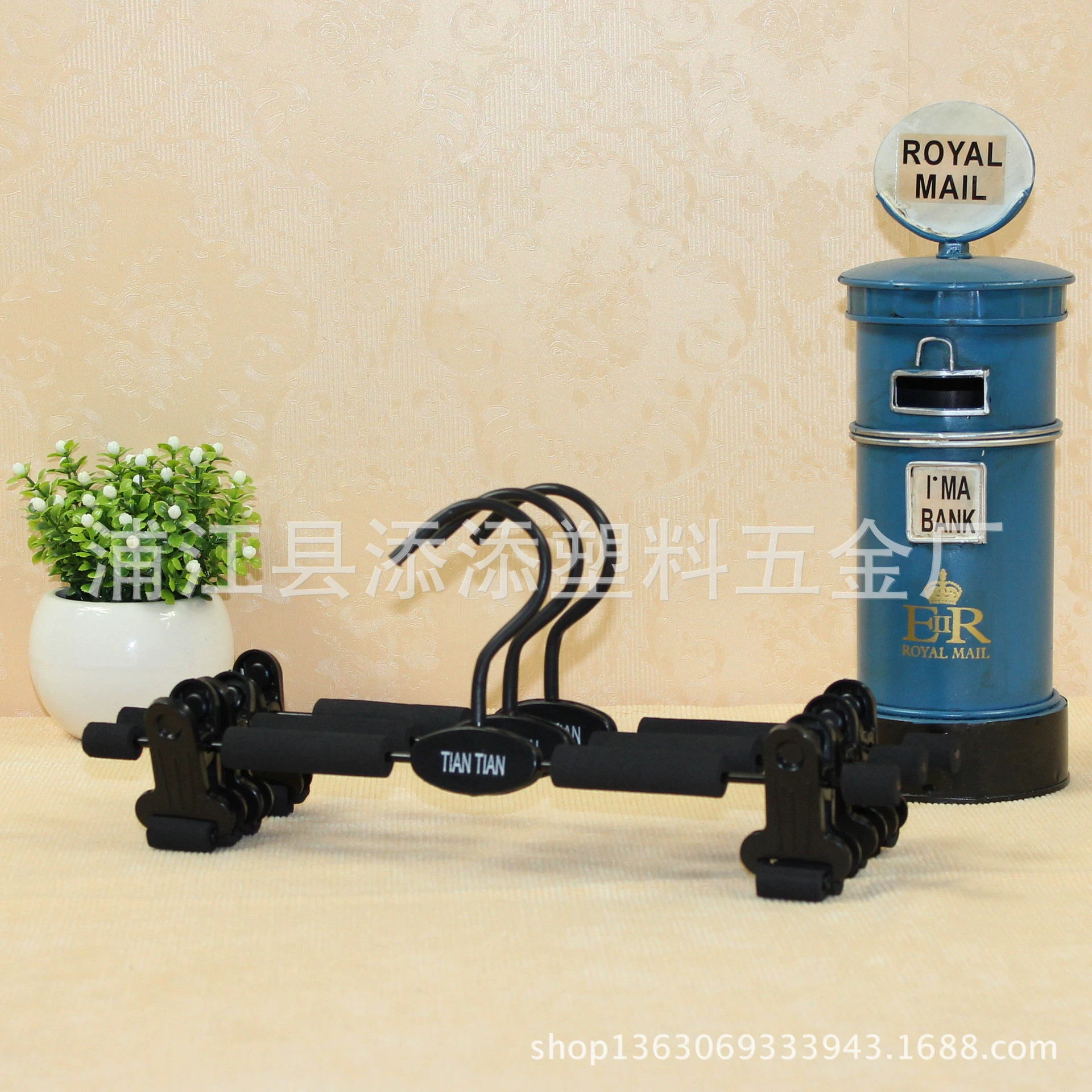 Прямая поставка с фабрики, Черная Вешалка для штанов из губки для взрослых, магазин одежды, специальные Нескользящие беззажимные штаны, подвесной резиновый хлопковый зажим для штанов