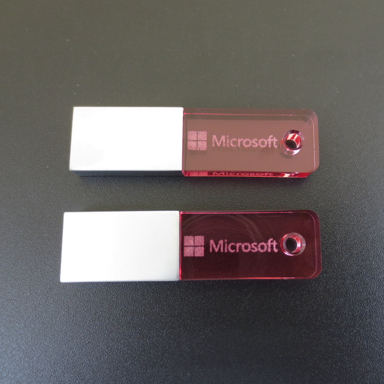 İşıqlı şəffaf akril USB yaddaş kartı, 8 GB