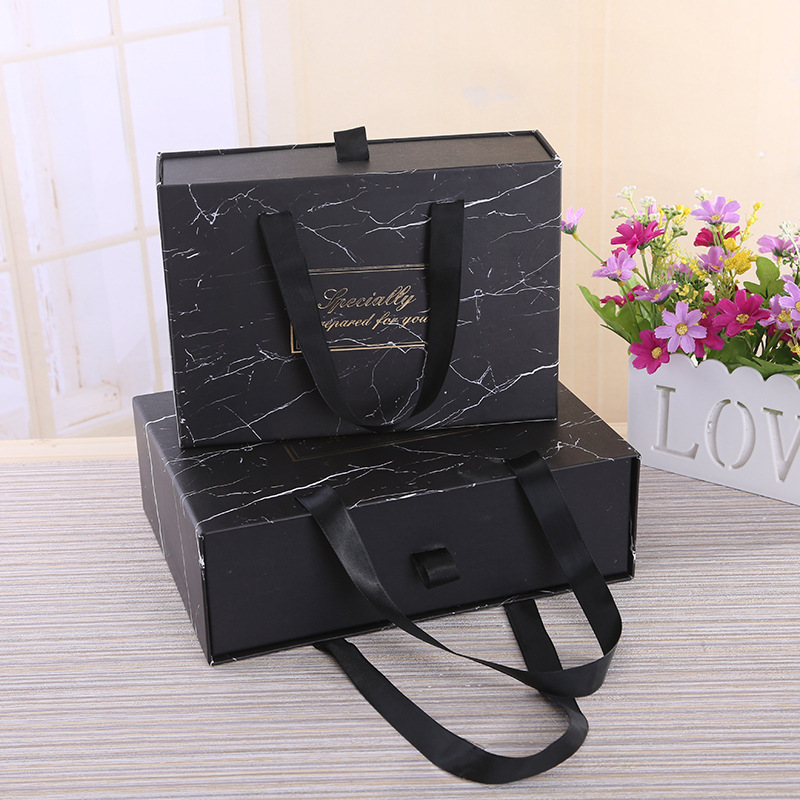 Caja de embalaje de regalo de mármol negro Serie de regalo Caja de regalo portátil Patrón personalizado Caja de regalo de ropa portátil