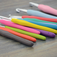 Hooks set, single-headed silicone hook needles, soft handle solid hooks, 12-piece set knitting tools, metal hooks