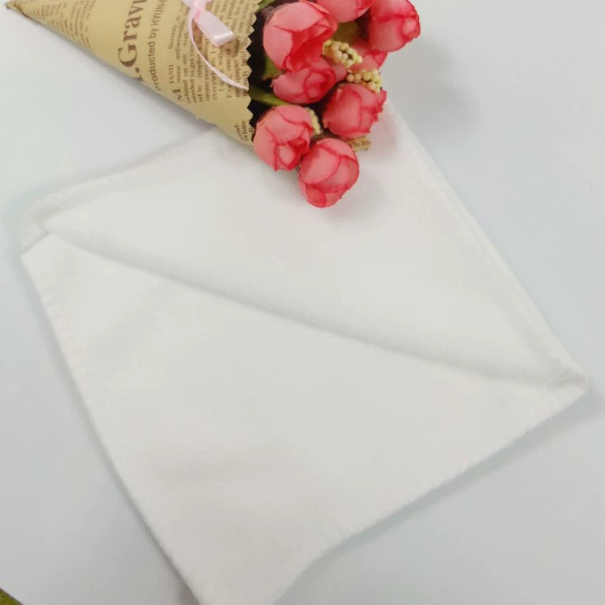 Салфетка из микрофибры 30×30 см, 100% полиэстер, безворсовая впитывающая