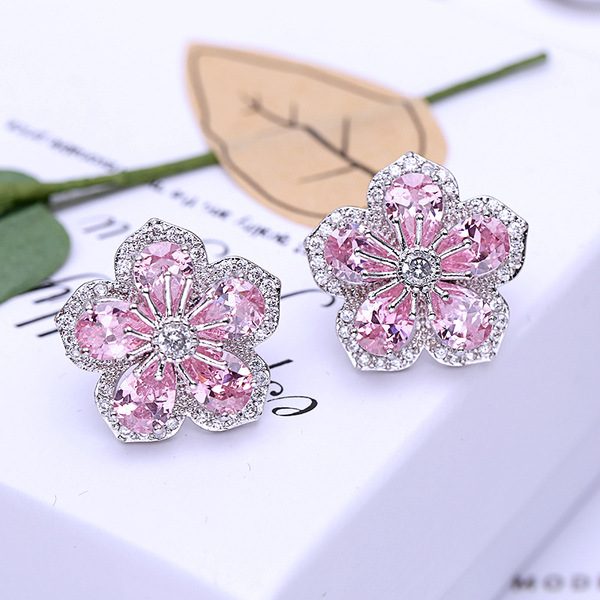Fashionable three dimensional earrings with tassels with zircon