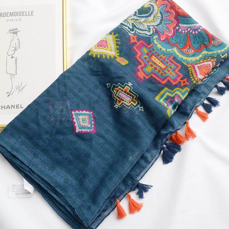 Moda europea y americana azul anacardo impreso bufanda exótica retro estilo étnico protector solar chal algodón y lino bufanda para mujeres