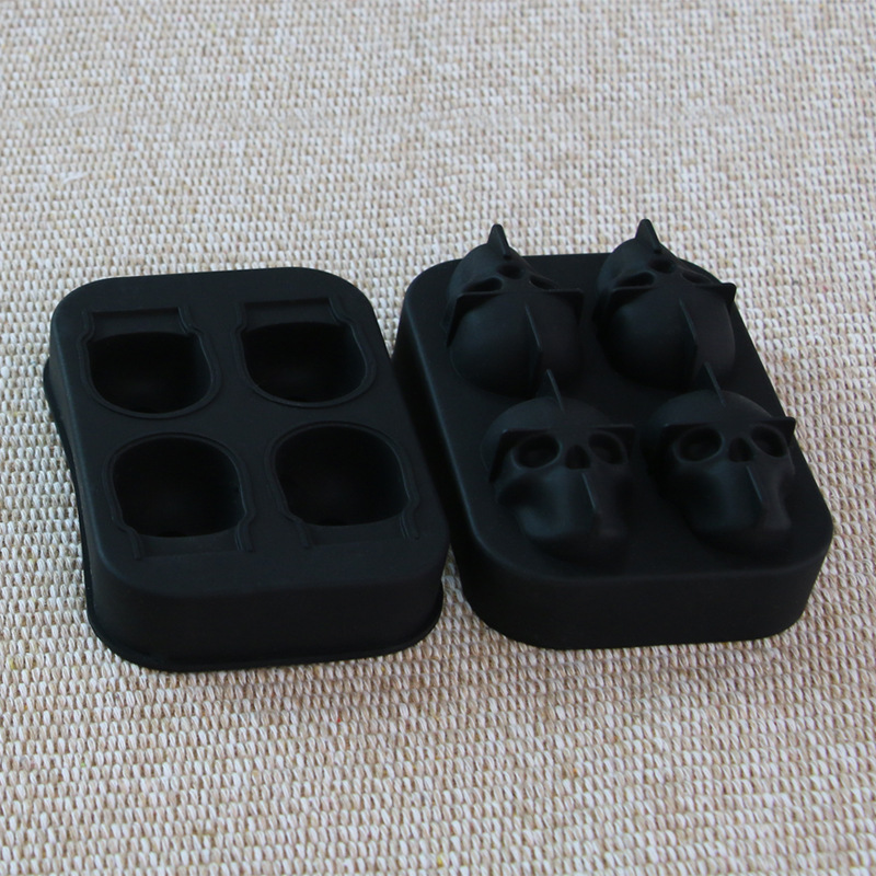 Cráneo de silicona Cubo de hielo de cuatro piezas de silicona modelo de cubo de hielo cráneo Barra de molde de hielo de Halloween creativo Molde de BRICOLAJE