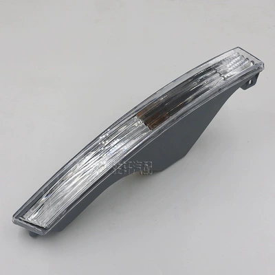 Applicable to Volkswagen old Magotan B6 06-11 front bumper turn signal direction signal warning flash lamp shell cover (Dönmə işıqları)