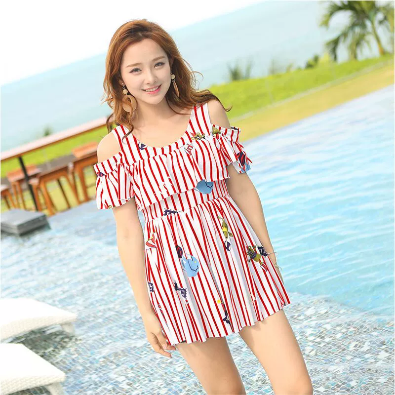 Skirt-style plus size swimsuit makes you look slim and cover your belly. The hot spring conservative flat-angle ladies one-piece swimsuit Piaoershu 8809
