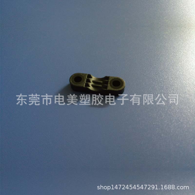 东莞电美塑胶孔距17的圆角压线板24长的黑色白色压线条扣片锁线器