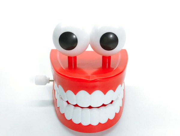 Wind-up cute smart toy for jumping