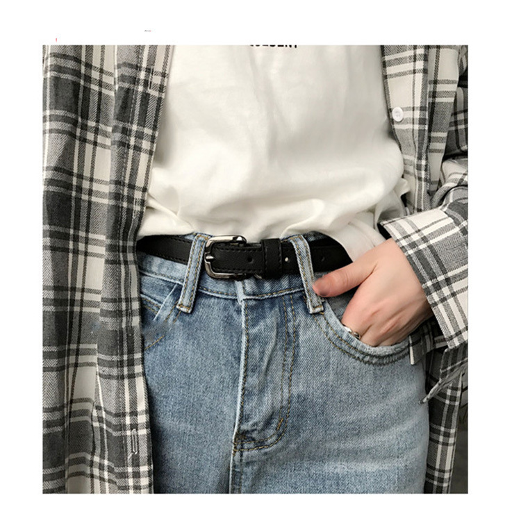 Black Versatile Women's Belt with a Chic Buckle, Thin Waist Belt for Jeans, Korean Fashion Style