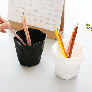 Simple Irregular pen holder office desktop stationery storage tube mini desktop trash can large capacity pleated storage