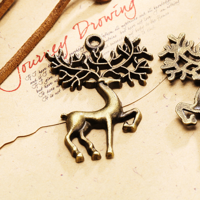 DIY jewelry accessories 42*30mm alloy elk Christmas reindeer retro animal pendant hand jewelry DIY jewelry accessories 42*30mm alloy elk Christmas reindeer retro animal pendant hand jewelry