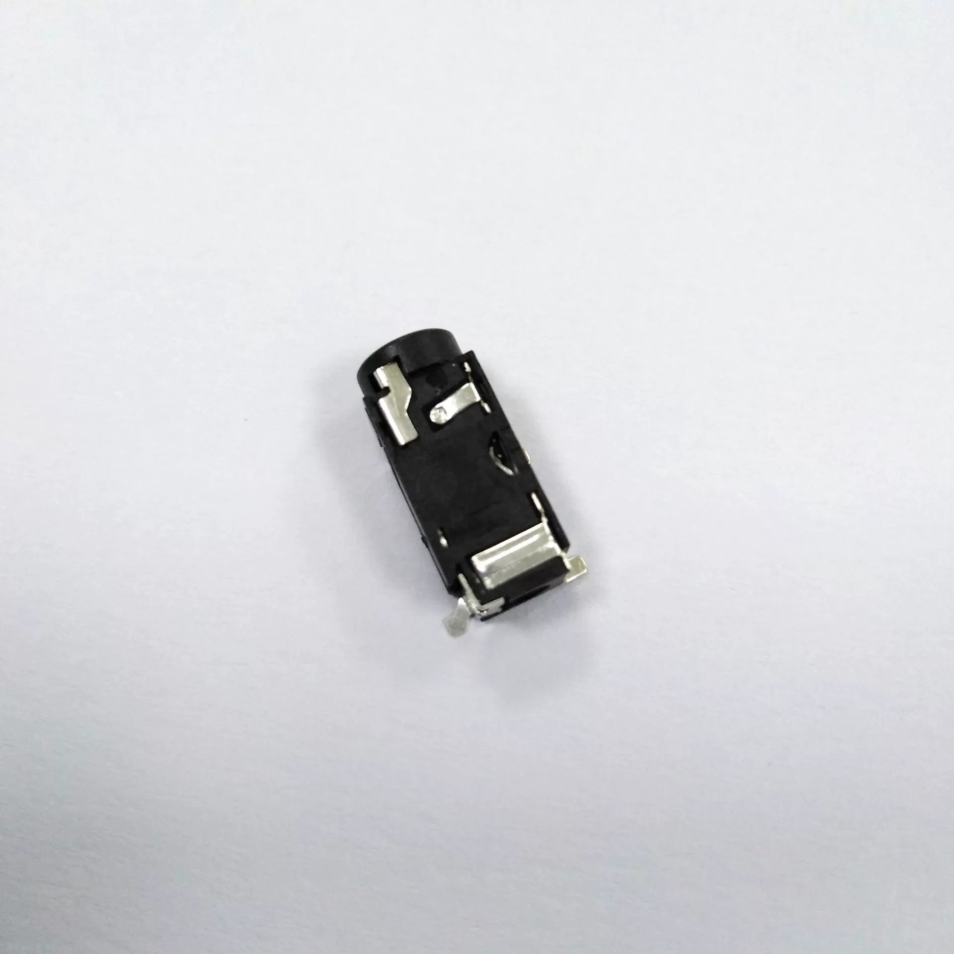 Mingteng manufacturer 3.5 headset socket 5 -pin patch headset headset jack audio socket connector waterproof