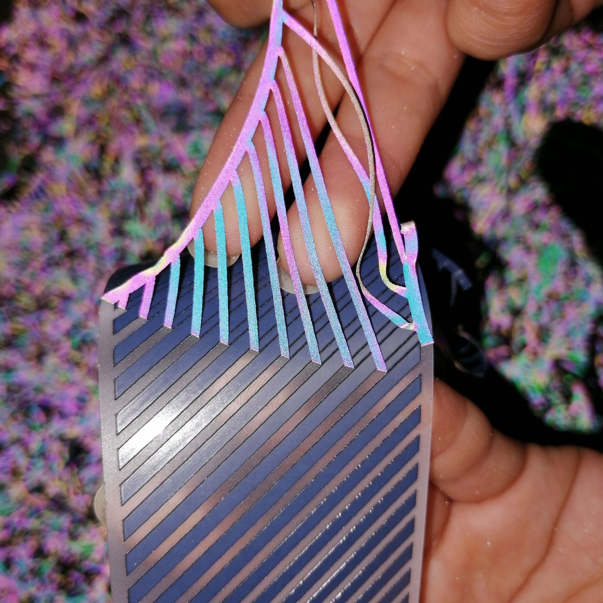 夜阳反光材料加工斜纹七彩热贴膜箱包鞋服用斜条炫彩反光热贴膜