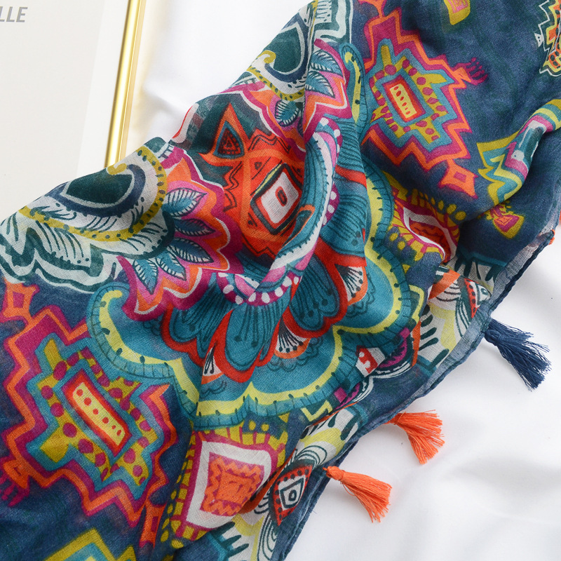 Moda europea y americana azul anacardo impreso bufanda exótica retro estilo étnico protector solar chal algodón y lino bufanda para mujeres