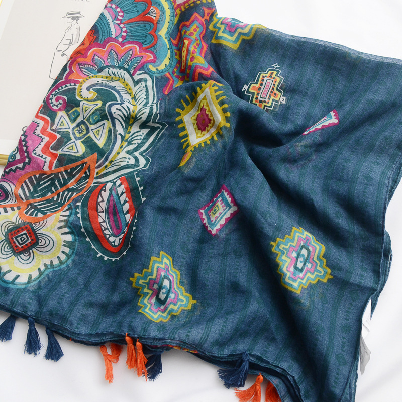 Moda europea y americana azul anacardo impreso bufanda exótica retro estilo étnico protector solar chal algodón y lino bufanda para mujeres