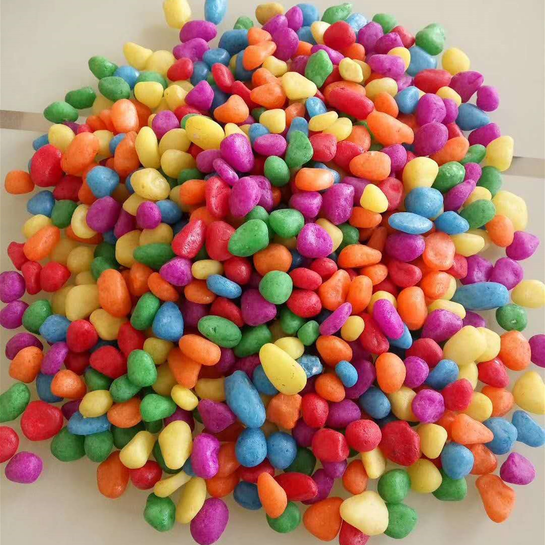 彩色小石子源头厂家现货现发道路铺路小区园林设计造型高硬度石子